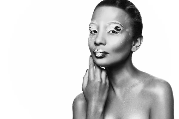 アフリカの表情で黒と白の写真写真の女の子モデル — ストック写真