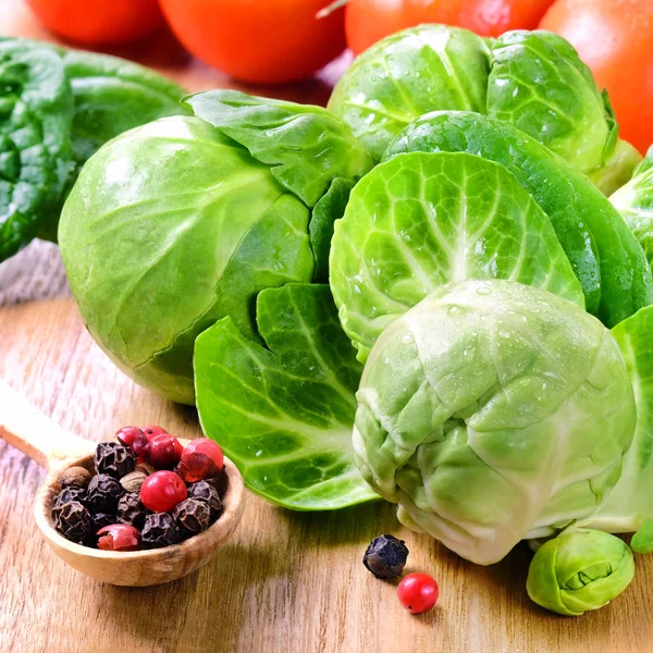 Brussels sprouts with peppers. — Stock Photo, Image