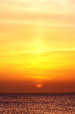 Montego Bay, Jamaika denizde üzerinden günbatımı.