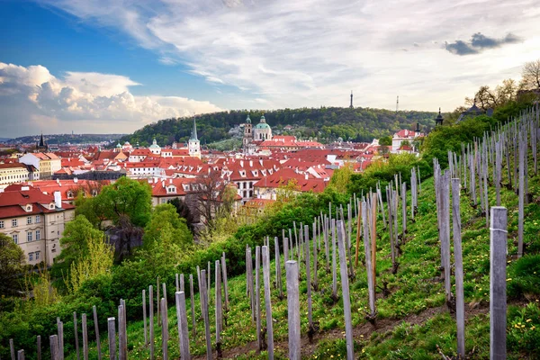 Våren på Prag, Tjeckien. — Stockfoto