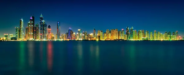 Amazing night skyline panorama of Dubai Marina skyscrapers. Dubai Marina. United Arab Emirates. — Stock Photo, Image