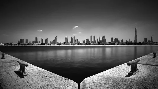 Increíble panorama de Dubai Jumeirah Beach, Dubai, Emiratos Árabes Unidos — Foto de Stock