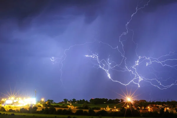 闪电风暴在布拉格，捷克共和国 — 图库照片