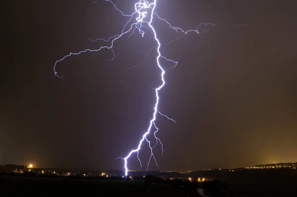 雷の嵐でプラハ、チェコ共和国 — ストック写真