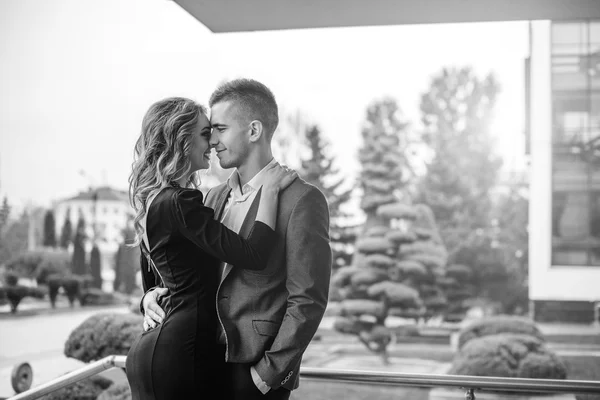 Couple touching each other noses — Stock Photo, Image