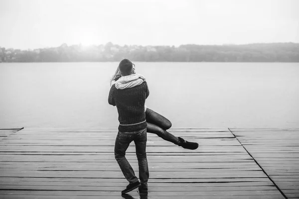 Young happy couple have fun — Stock Photo, Image