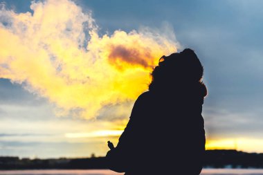 adam sigara elektronik sigara