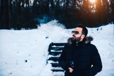 adam sigara elektronik sigara 