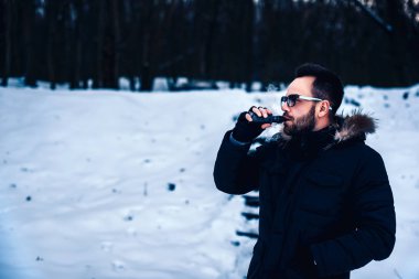 adam sigara elektronik sigara 