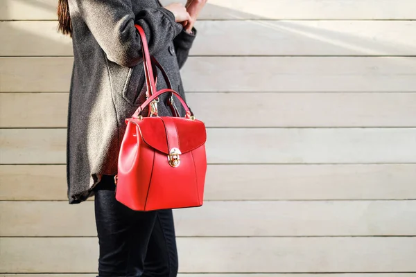 Girl  with red backpack — Stock Photo, Image