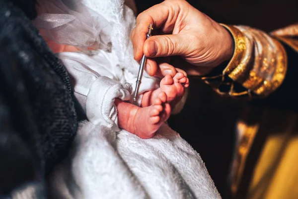 .. .Gyermekünk keresztelőjére kis baba — Stock Fotó