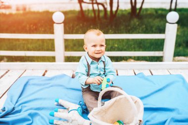 küçük şirin çocuk 