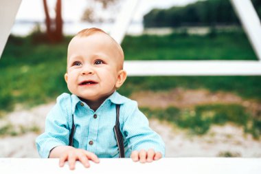 küçük şirin çocuk 