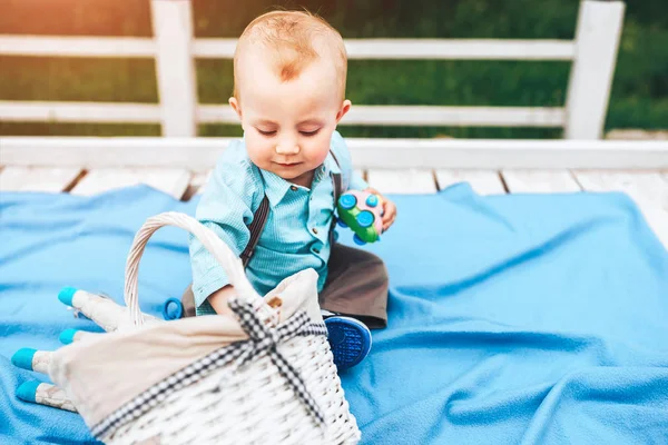 küçük şirin çocuk 