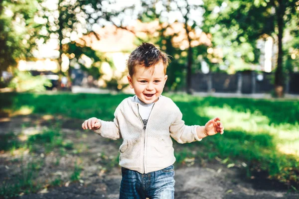 Güzel liitle çocuk