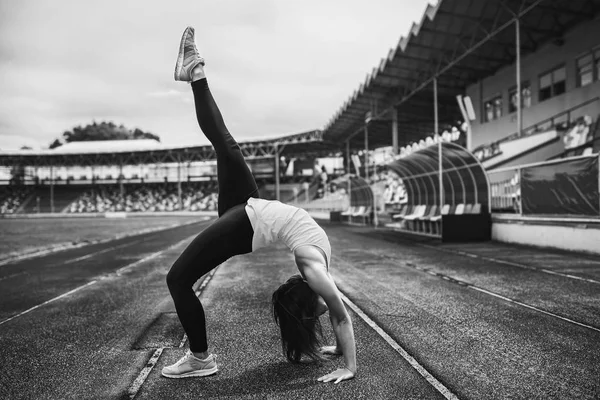 sevimli sportif kız 