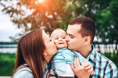 Anne ile küçük oğlu Park