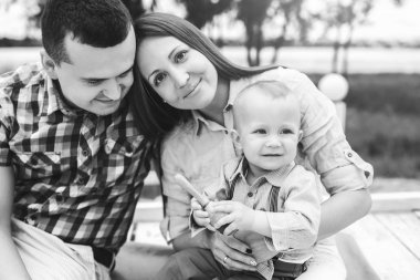 Anne ile küçük oğlu oynama