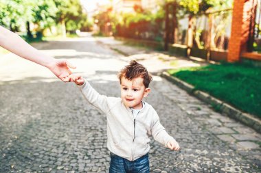 Anne ile küçük oğlu Parkı  