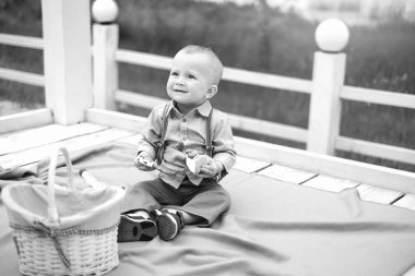 sevimli küçük çocuk parkı