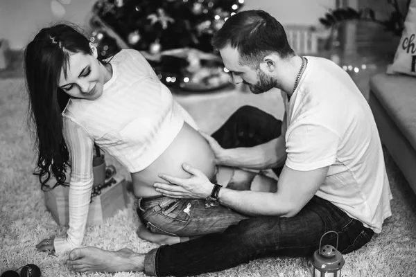 Karın hamile eşi dokunmadan adam