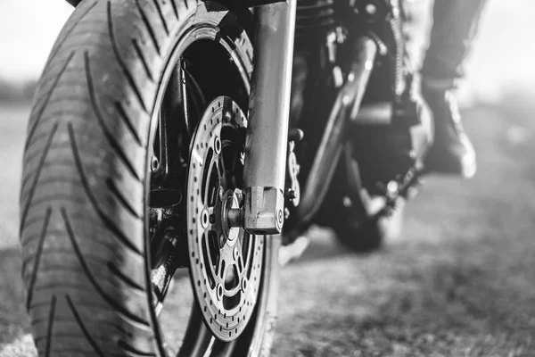 Man on sport motorcycle outdoor — Stock Photo, Image