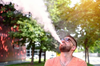 Adam duman elektronik sigara 