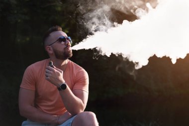 Adam duman elektronik sigara 