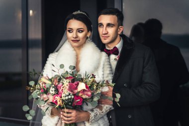Güzel düğün çifti açık
