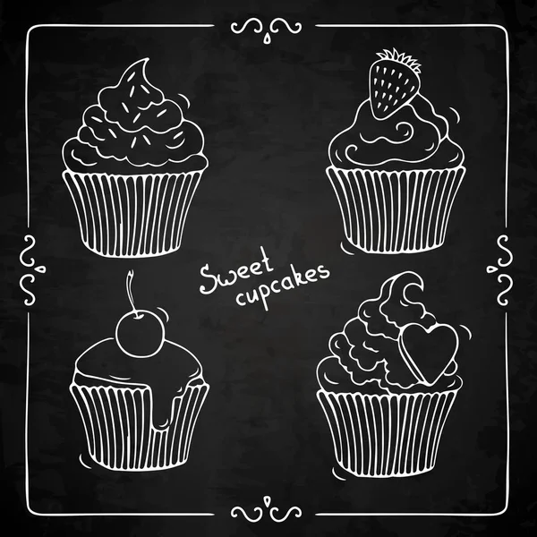 Cuatro bocetos de cupcakes dibujados con tiza en una pizarra — Vector de stock