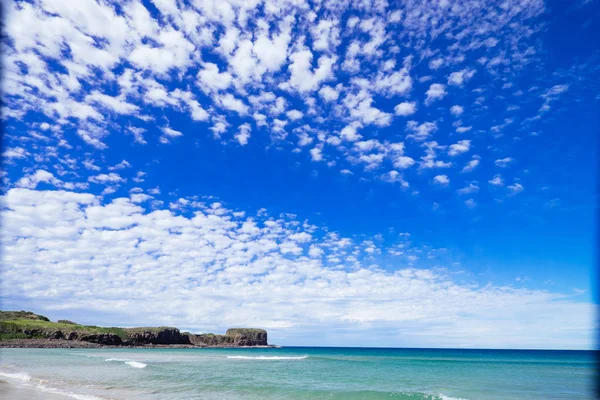 Seascape Vacker Teal Färg Stranden Det Verkliga Ämnet Här Himlen — Stockfoto