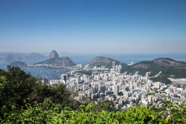 Gündüz vakti Rio de Janeiro şehrinin hava manzarası