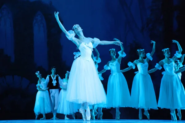 Fragment from the ballet "Les Sylphides" — Stock Photo, Image