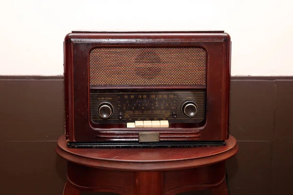 Radio vintage stor størrelse - Stock-foto