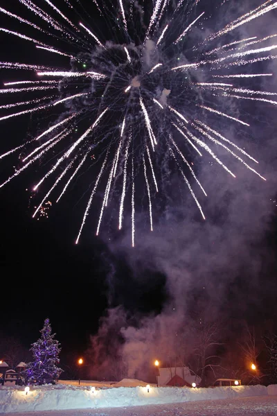 Χειμερινό Τοπίο Πυροτεχνήματα — Φωτογραφία Αρχείου