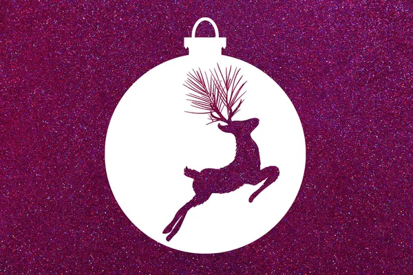 Cervo Natale Giocattolo Dell Albero Natale Uno Sfondo Arcobaleno Brillante — Foto Stock