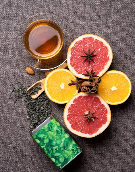 Fatias de toranja suculenta madura — Fotografia de Stock