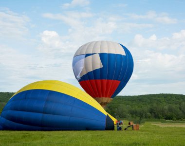 parlak balonlar kalkışa hazır sinek