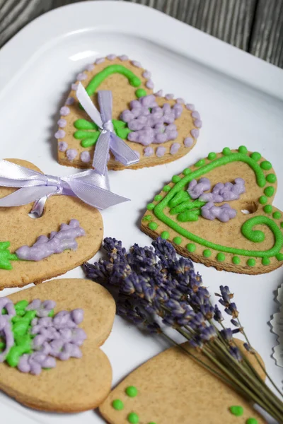 Gingerbread Cookies Decorated Glaze Gingerbread Cookies Form Heart Bouquet Lavender — Stock Photo, Image