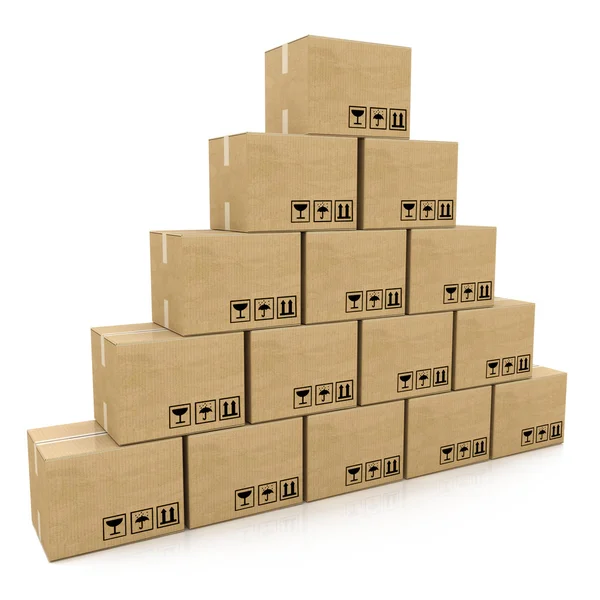 Pirámide de cajas de cartón sobre fondo blanco —  Fotos de Stock