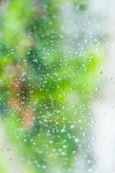 Gotas en la ventana, vidrio mojado — Foto de Stock