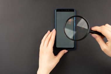 Telefondan büyüteçle arayın.