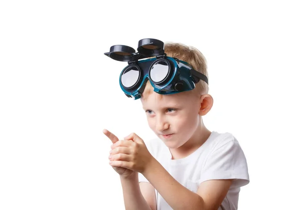 Kind met speelgoed VR headset — Stockfoto