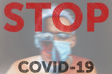 Coronavirus Kontrol Konsepti Tıbbi maskeli Adam