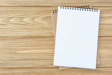 Notlar için kopyalama alanı olan defter.