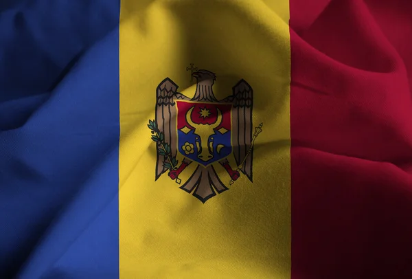 Closeup της αναστατωμένα σημαίας Μολδαβίας, σημαίας Μολδαβίας που πνέει στον άνεμο — Φωτογραφία Αρχείου