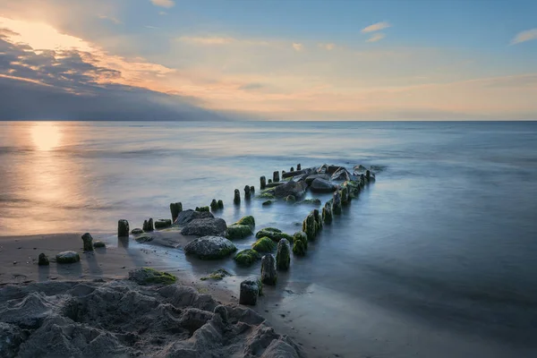 Stone Pier Över Östersjön — Stockfoto