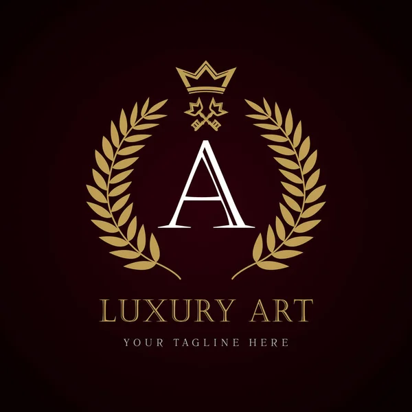 Letra clave de la corona de arte de lujo "A" logotipo del monograma — Archivo Imágenes Vectoriales