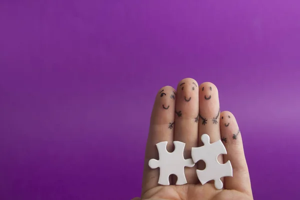 Målade glada fingrar smiley i kärlek — Stockfoto