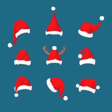 Noel Baba kırmızı şapka koleksiyonu üzerinde mavi arka plan izole. Noel Baba kırmızı şapka vektör çizim ayarlayın. Mutlu yeni yıl geleneksel sembolü. Neşeli Noel tatil giyim öğesi